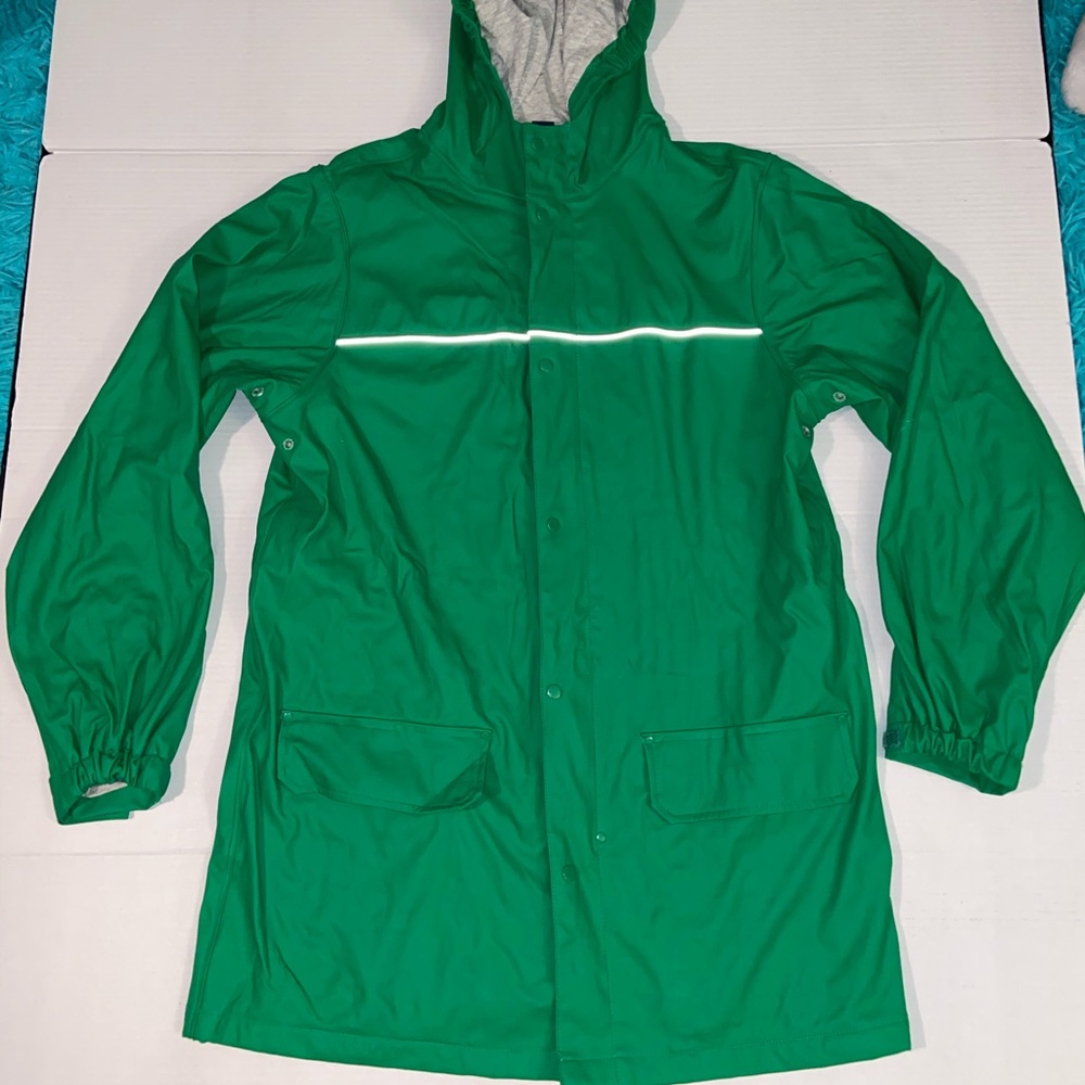 Raincoat/windbreaker!!
